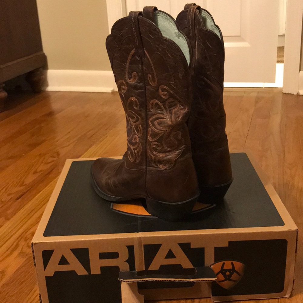 Ariat Heritage Western Boots